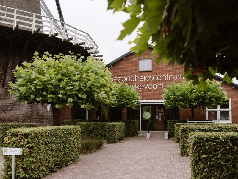Oude molen centrum voor gezondheid te Rijkevoort